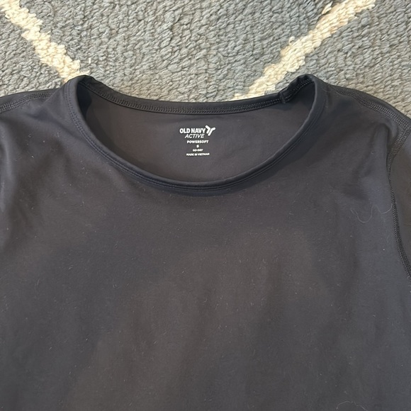 Old Navy Cropped Keyhole Back Powersoft Tee - Picture 2 of 4